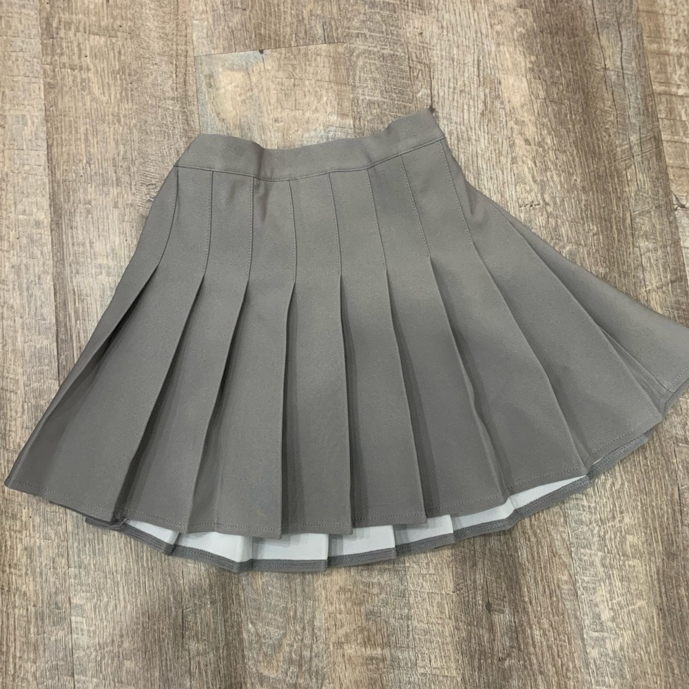 Girls pleated skirt